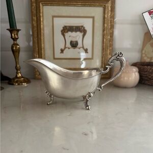 Ornate Heavy Gravy Boat Silver Plated Sauce Boat 3-Footed Saucière Vtg Oval Shap